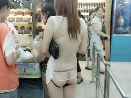 武汉暴露女