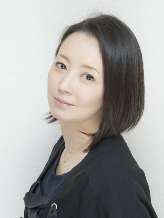 高桥由美子