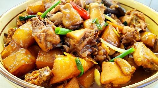 土豆炖鸡