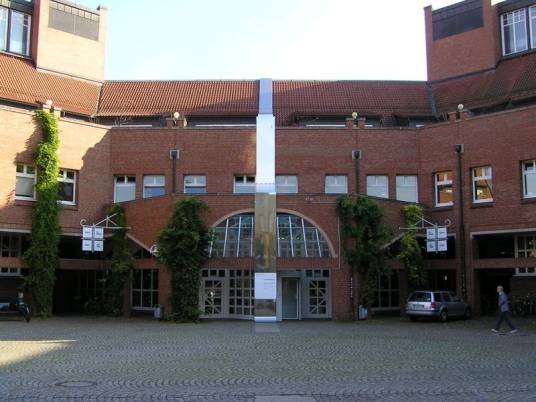 卡塞尔大学