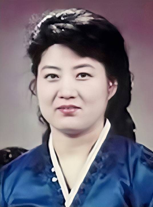 高英姬