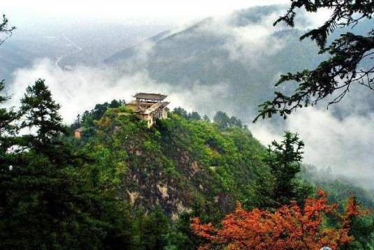 兴隆山（甘肃兰州市榆中县山峰）