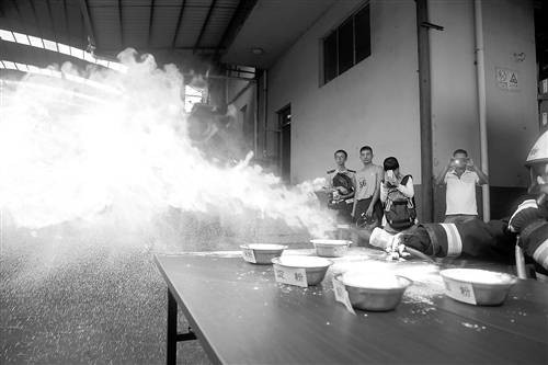 面粉爆炸