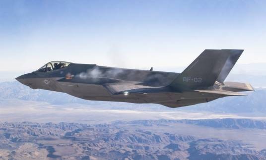 F-35A联合攻击机