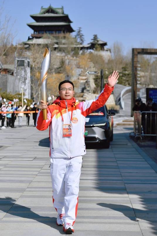 周晓辉（全国模范退役军人、中国人民大学新闻学院2017级博士研究生）