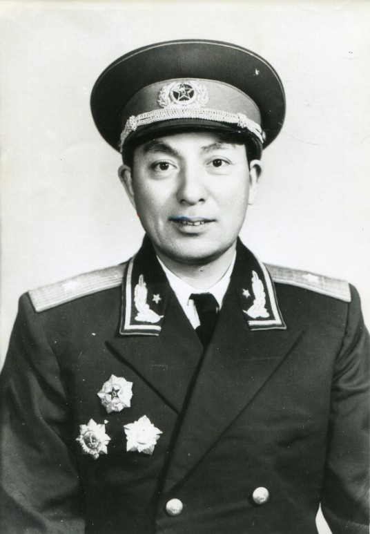 黎光（开国少将，原南京军区工程兵主任）