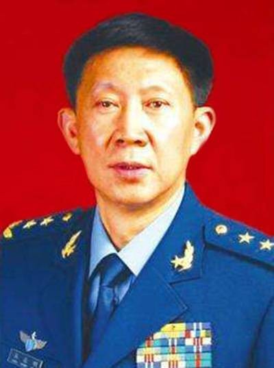 杨东明（原空军副司令员）