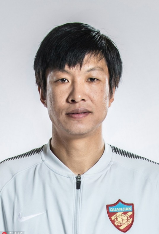 杨君(中国职业足球运动员)