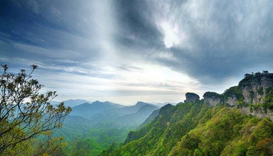 香炉山（四川南江香炉山）