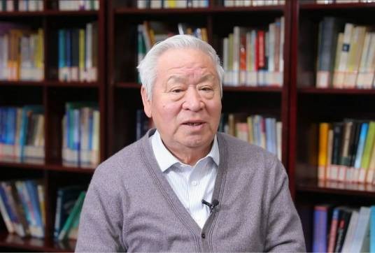 顾秉林
