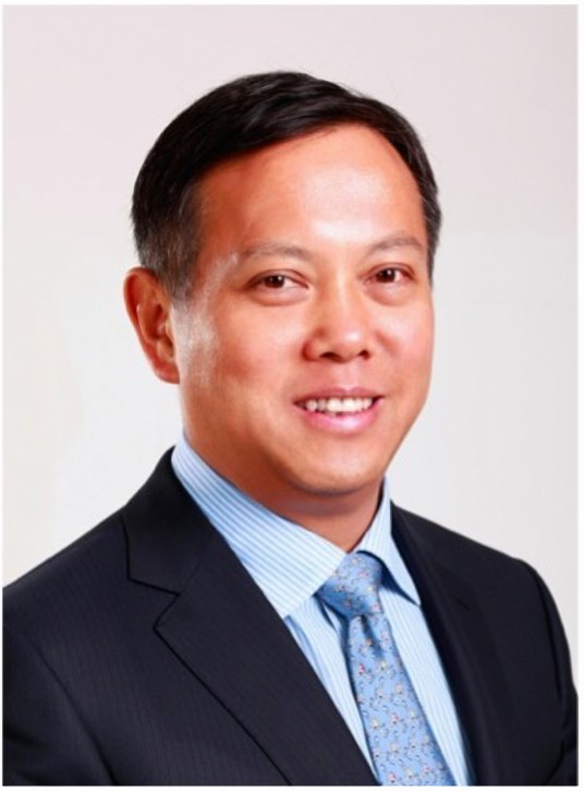 洪正华（云南省体育局原党组书记、局长）