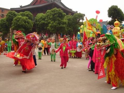 绳金塔庙会