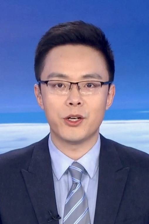 张仲鲁（中央电视台新闻频道播音员）