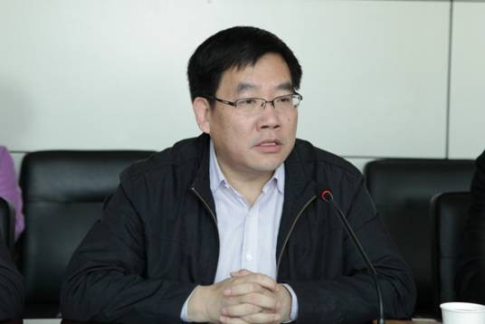 王凤鸣（河北地质大学原校长）