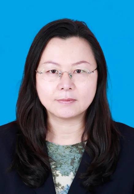 张亚红（宁夏大学本科生院院长，九三学社宁夏回族自治区委员会副主委，政协宁夏回族自治区委员会常委）