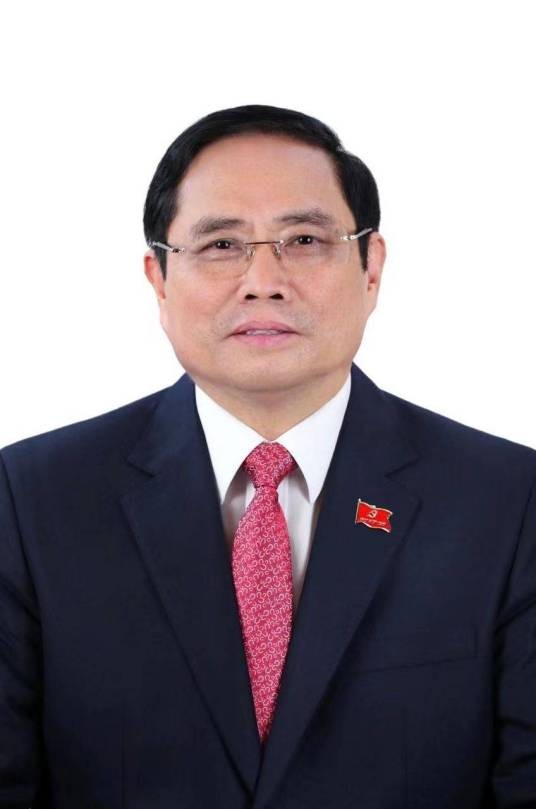 范明政