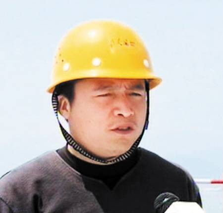 杨龙飞（无动力飞行大师）