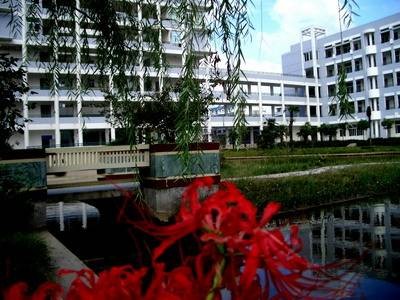 南通市海门区海南中学