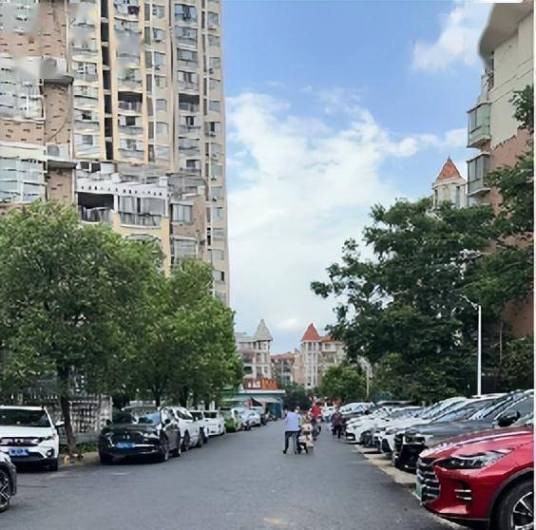 八月湖街道