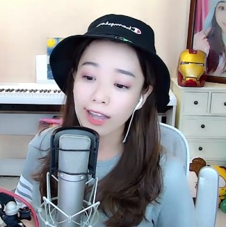 袁小征