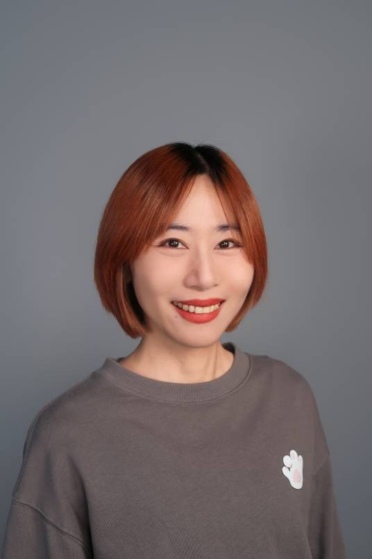 郭婷婷（各色科技创始人、数字健康品牌「暂停实验室」创始人）