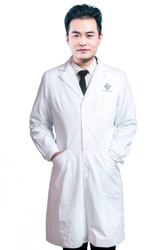 李一飞（株洲华美整形医疗美容医生）