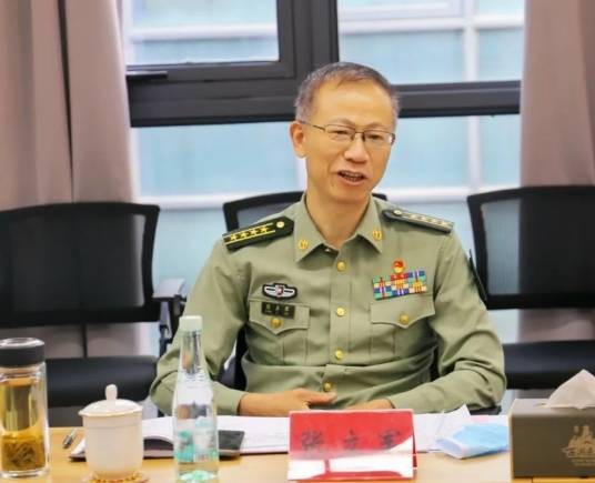 张立军（中国人民解放军江苏省苏州军分区政治委员）