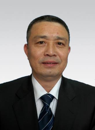 官尚君