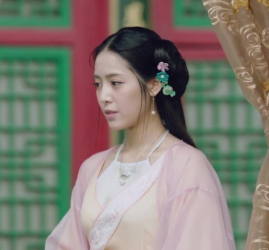 苏三（古代传奇剧《回到明朝当王爷之杨凌传》中的角色）
