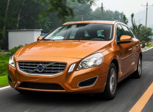 2013款沃尔沃V60 2.0T T5智尚版