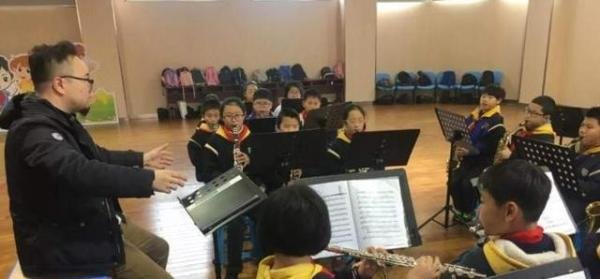 课后服务一学期3300元,合理吗?教育局回复!网友:换我求之不得