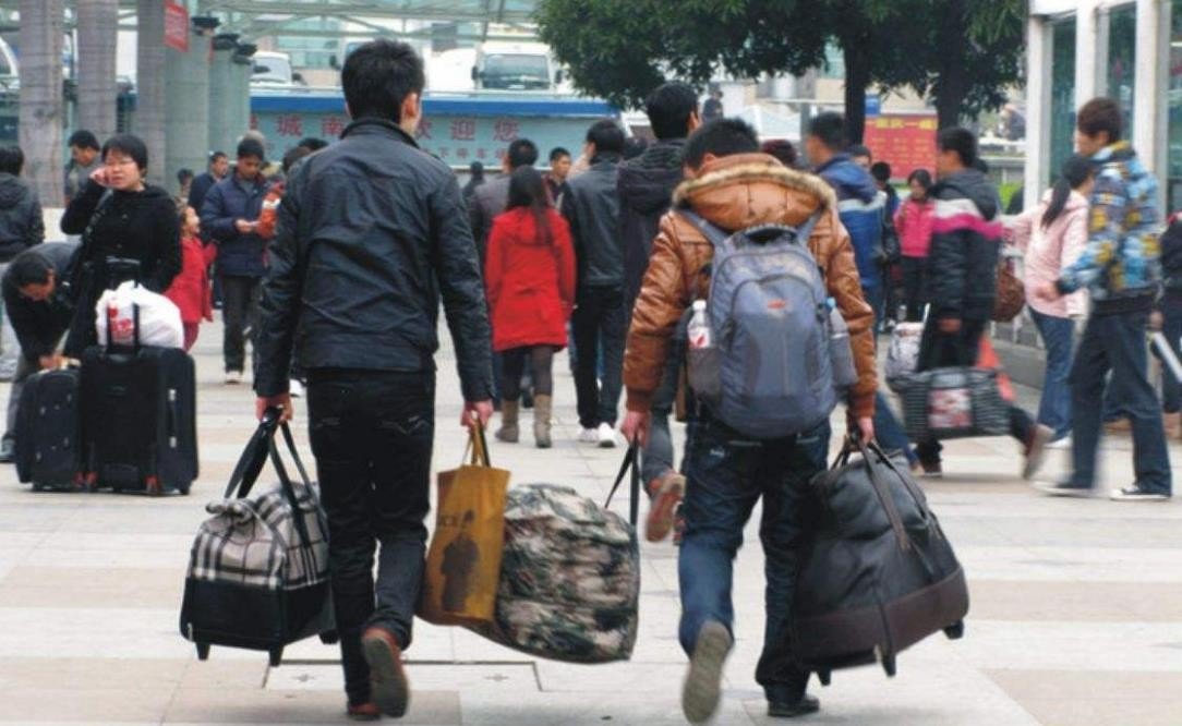 我很寂寞，为什么到了夜晚就感觉特别寂寞呢？