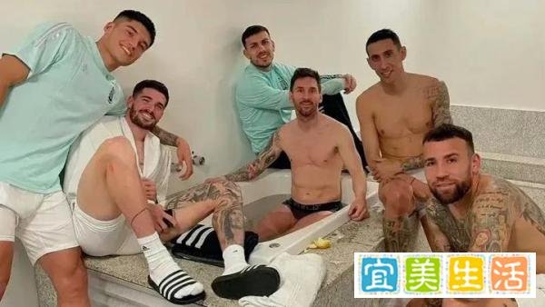 梅西作为世界最为成功的足球运动员！曾为小罗还债4000万人民币