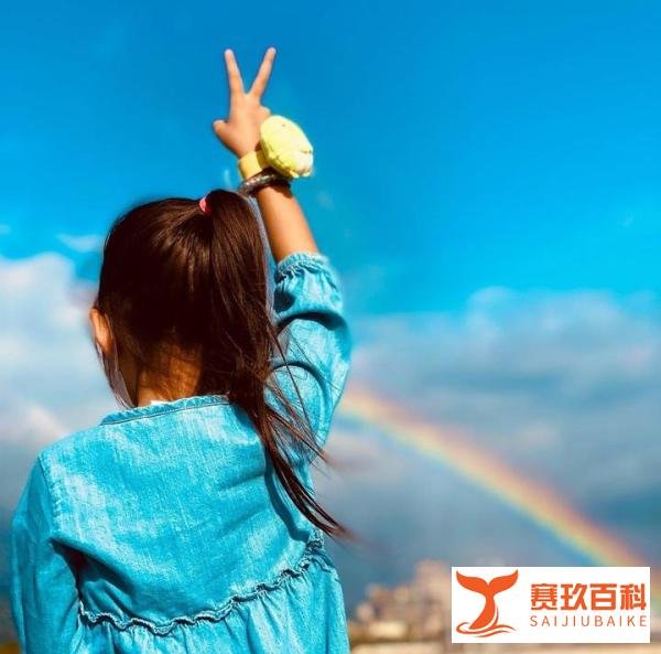 周杰伦溺爱女儿!周在家为建城堡,自称也喜欢粉红色