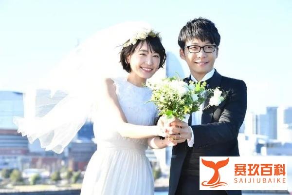 新垣结衣结婚，新郎的喜欢在十年前就种下爱情的种子！