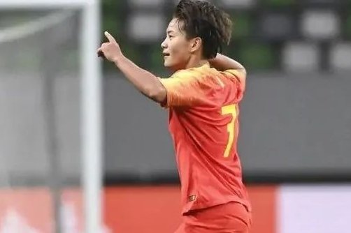 中韩奥预赛女足逆转韩国出线王霜首功，如何评价她的表现？