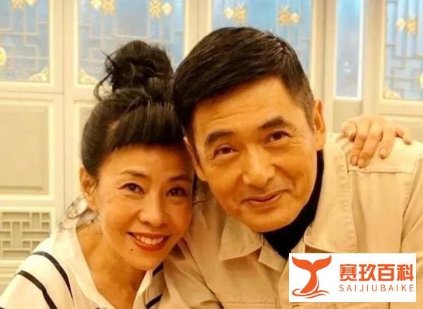 模范夫妻无疑！周润发与妻子的相处模式，温馨又幸福羡煞旁人！