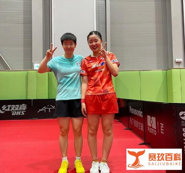 张本美和与孙颖莎合影超开心，中文流利：从她身上学到很多东西！