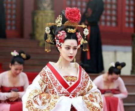 武则天的亲姐姐贺兰夫人为何死于非命?