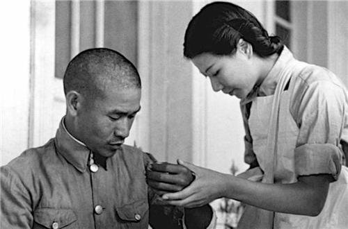 95岁抗日老兵终生未娶,难忘69年前的日本女友,最终见面了吗?