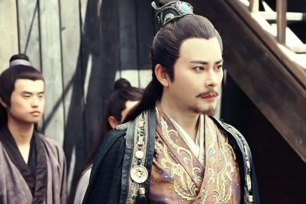 杨康的父亲完颜洪烈,历史上这个人物的原型是什么?