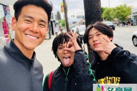 Bridge偶遇彭于晏 阳光般的笑容让人身心愉悦