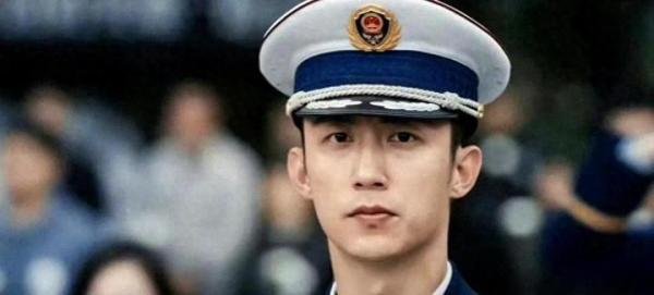 黄景瑜演消防员的松弛感，他不像是演的