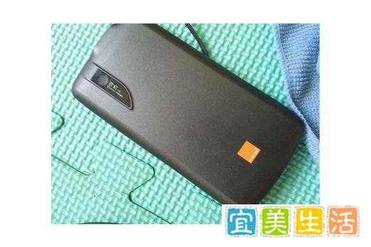 我的第一部安卓手机：中兴 V880 橘子版