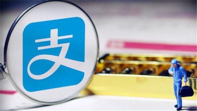 支付宝第一个用户，挣“千万花呗”额度，为何连马云都得感谢他？