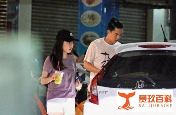 柯受良儿子柯有伦求婚圈外女友，相爱两年终修成正果