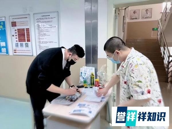 小伙为全城600多名艾滋病患友送药,每天骑行百公里,最可爱的人