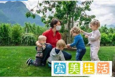 政事堂：人大代表建议通过税收手段鼓励生育，具体是怎么建议的？