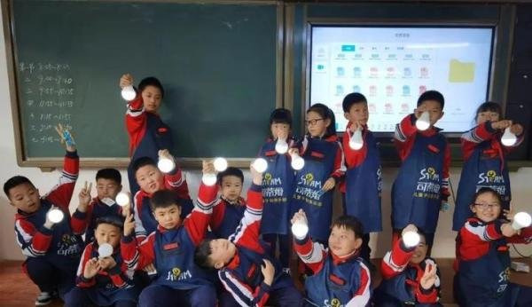 “双减”政策后,新东方、学而思市值蒸发1000亿