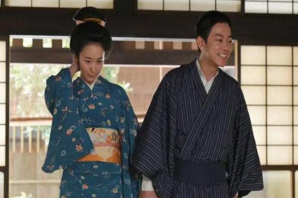 如何评价佐藤健和黑木华主演的日剧天皇の料理